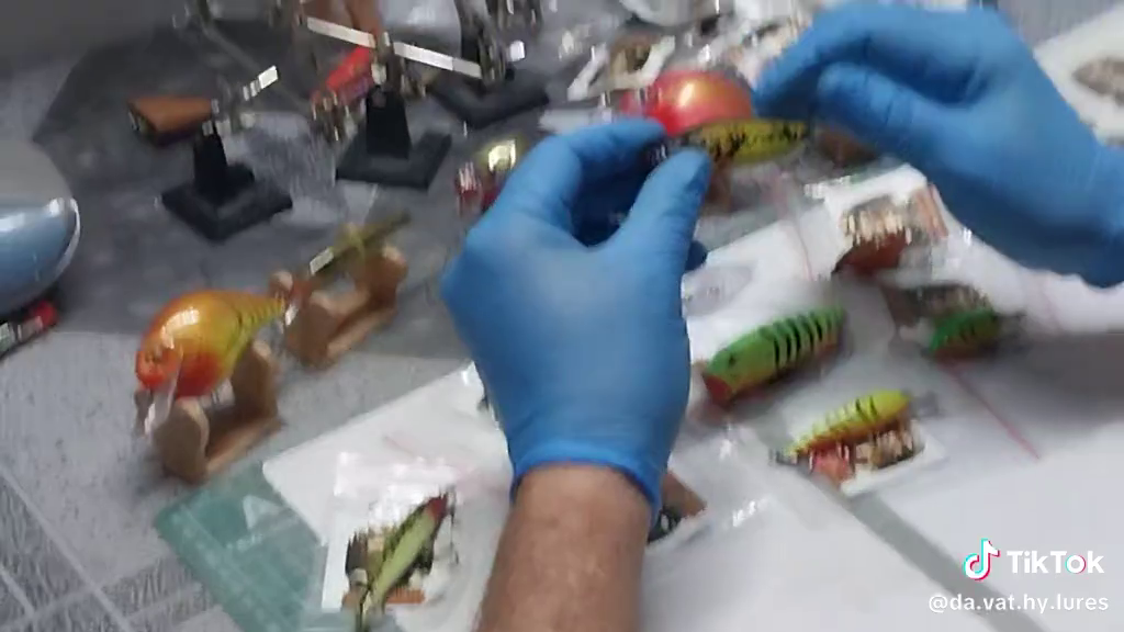 Hand painted crankbait lure